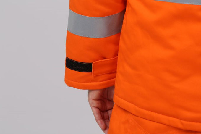 EN342 Fire Resistant Winter Jacket , 1% Carbon Fiber Cold Weather Workwear 5